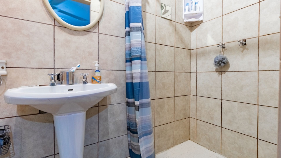 4 Bedroom Property for Sale in Gordons Bay Central Western Cape